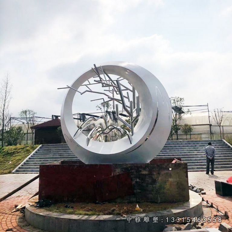 不锈钢树枝圆环雕塑