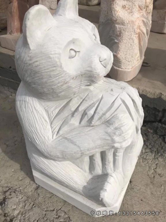 熊猫吃竹子石雕 (2)