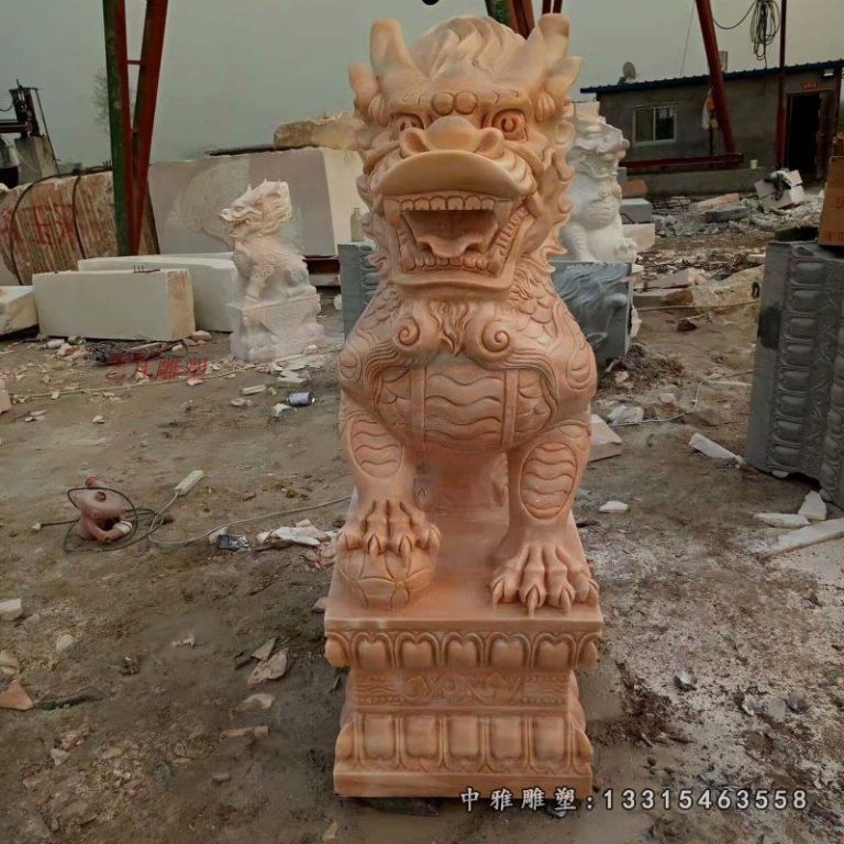 晚霞红踩球麒麟石雕