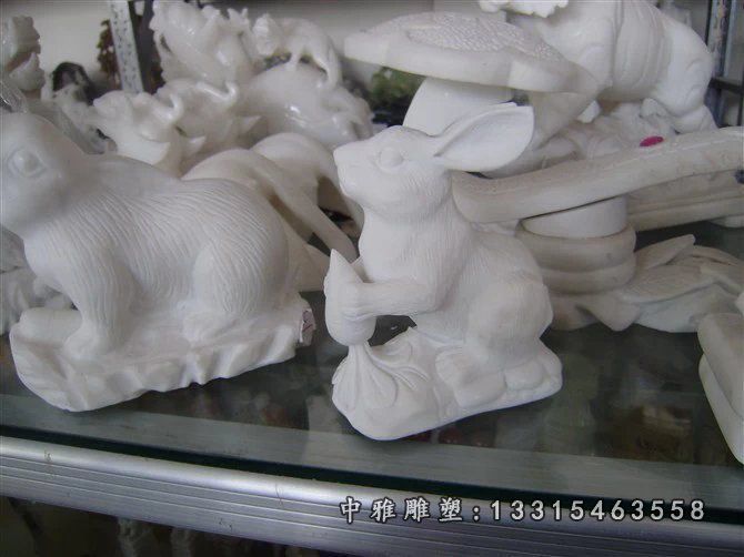招财兔石雕，汉白玉小兔子雕塑 (3)