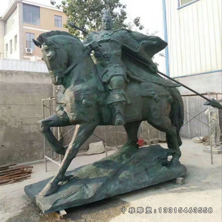 爱国人士赵飞骑马铜雕