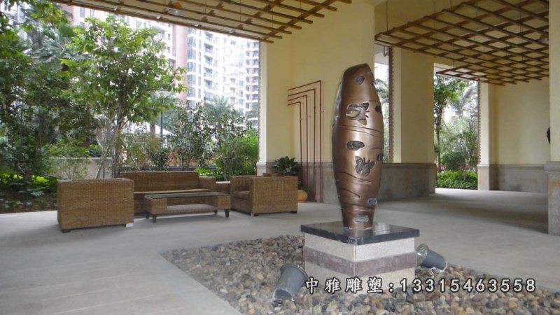 仿古花瓶铜雕