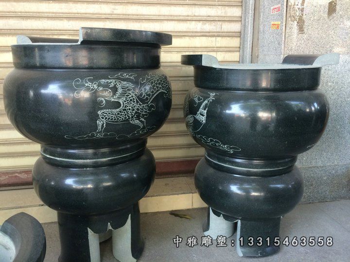寺庙圆形香炉石雕