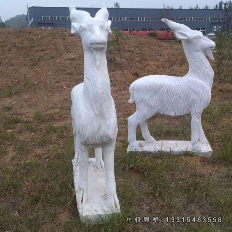 广场动物山羊石雕