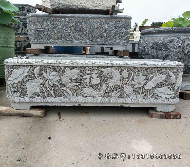 青石刻画水缸雕塑