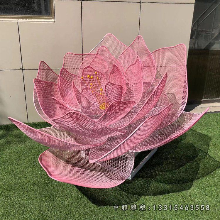 草坪不锈钢荷花雕塑