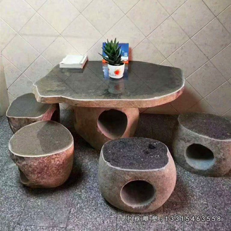 异形镂空桌凳石雕